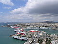 Pemandangan sebahagian pelabuhan Piraeus.