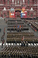 Overview of troops taking part in the parade