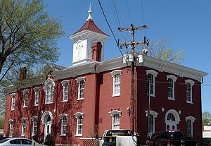 Moore County Courthouse in Lynchburg