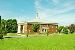 Grundy County Courthouse in Altamont