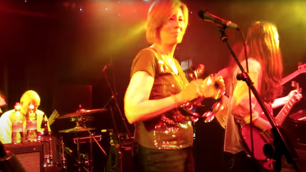 Haim rocking out with their parents in Rockinhaim