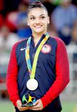 Laurie hernandez zoom 06e4073b f338 4ed1 a209 5d410b28eec0