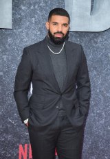 Celeb Bio Pics 304 Drake