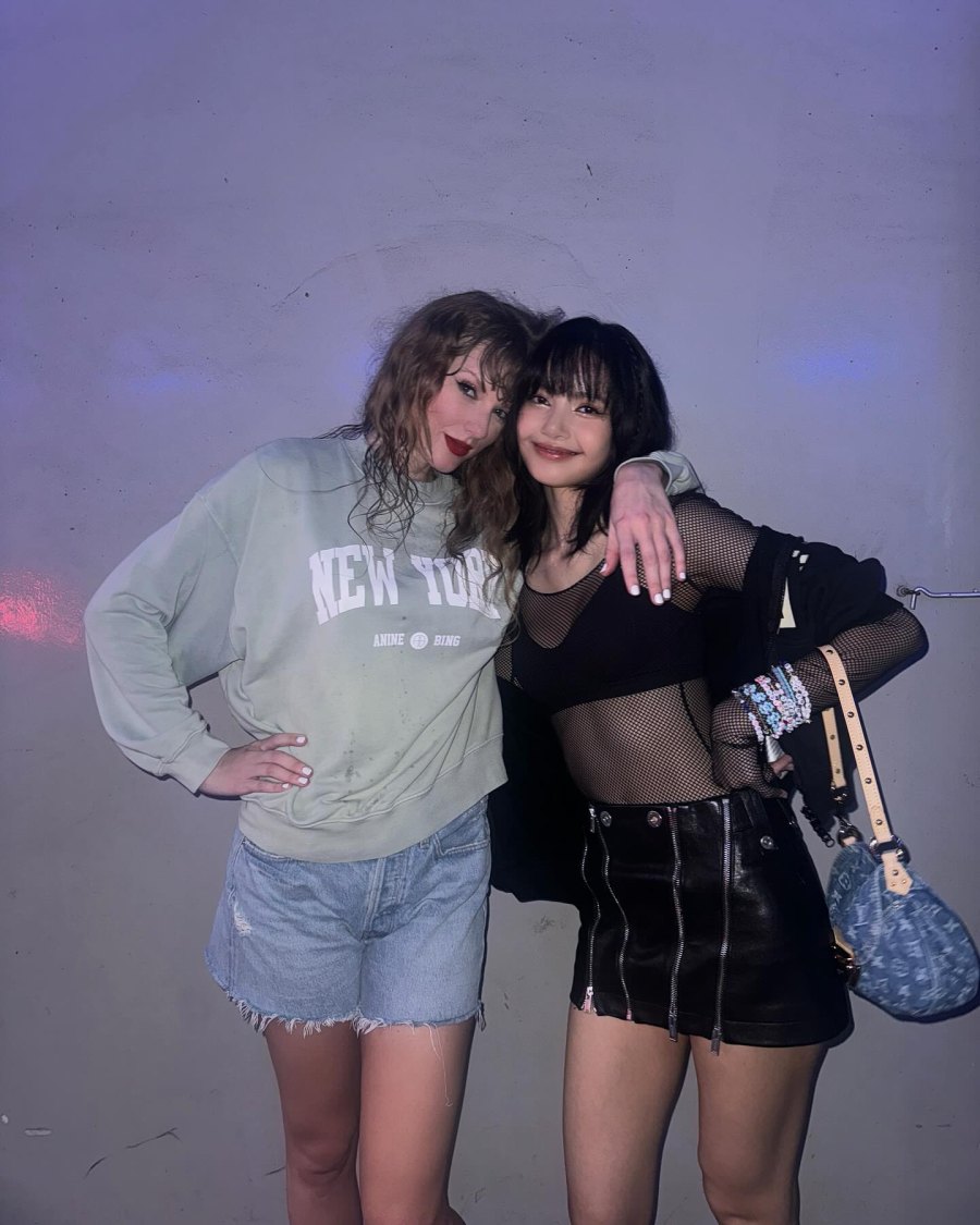 Blackpink s Lisa Hangs With Taylor Swift at Her Singapore Eras Tour Show