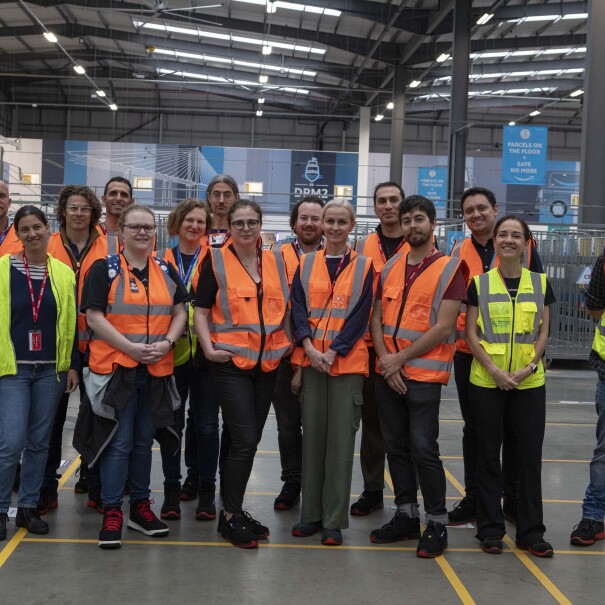 Les participants à l'Amazon Sustainability Accelerator visitent DRM2