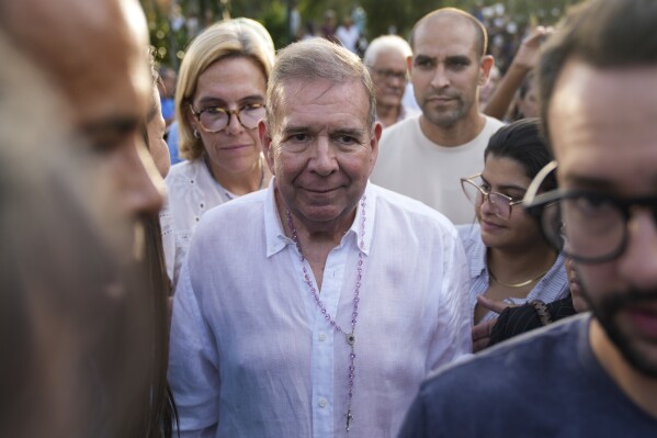 FILE - Venezuelan opposition presidential candidate Edmundo Gonzalez attends a political event in Caracas, Venezuela, June 13, 2024. (AP Photo/Ariana Cubillos, File)