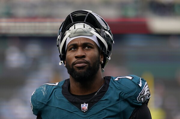 FILE - Then-Philadelphia Eagles' Haason Reddick walks off the field at halftime of an NFL football game, Sunday, Dec. 31, 2023, in Philadelphia. (AP Photo/Matt Slocum, File)