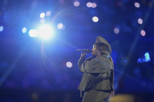 Yseult performs during the 2024 Summer Olympics closing ceremony at the Stade de France, Monday, Aug. 12, 2024, in Saint-Denis, France. (AP Photo/Natacha Pisarenko)