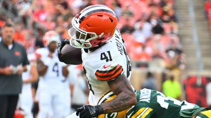 Browns Terminate Running Back After Rough Outing