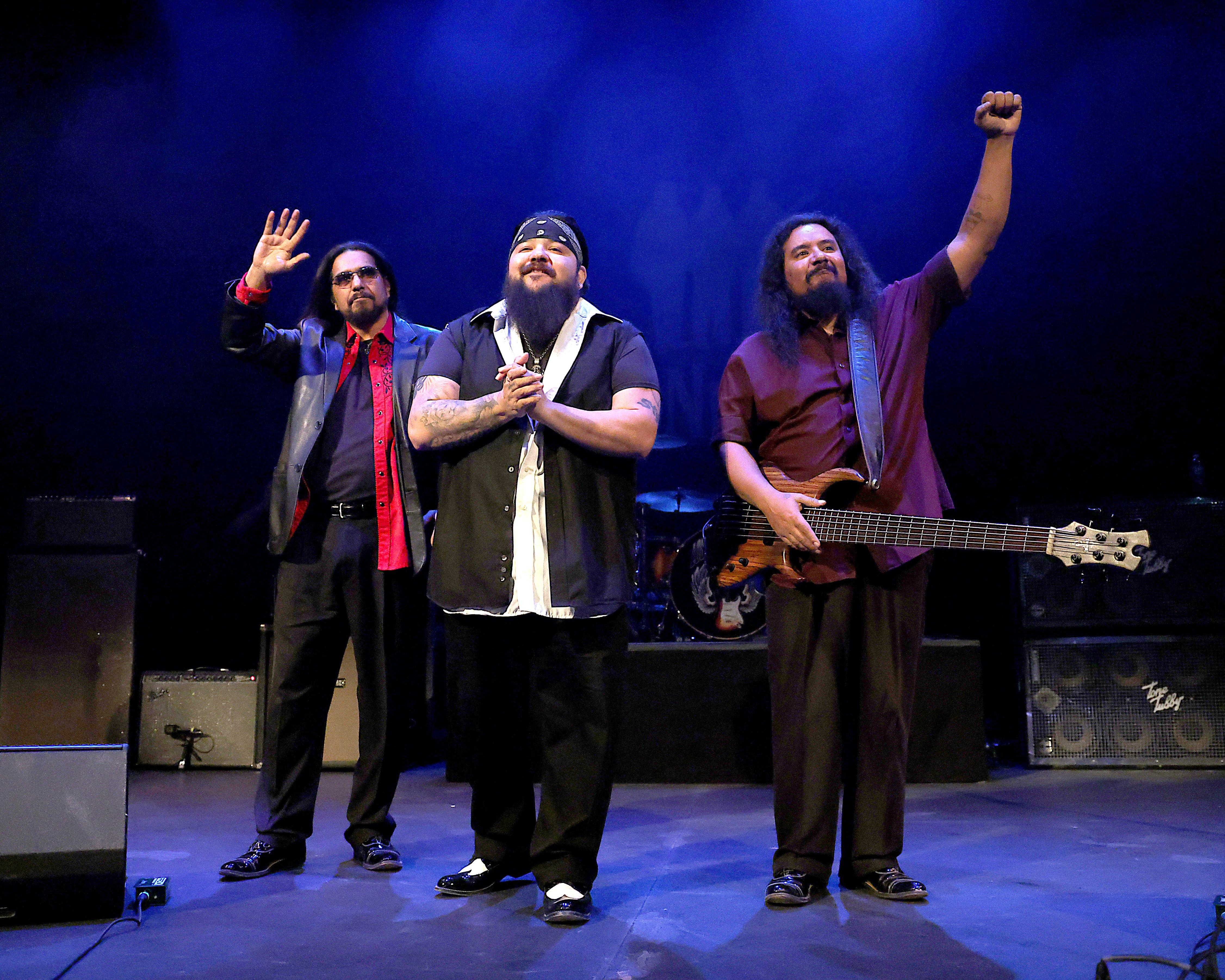 Los Lonely Boys press photo