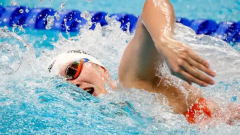 Muhan Tang of China competes in the Women's 200m Freestyle Semi Finals during the FINA World Aquatics Championships Swimming at the Duna Arena on June 20, 2022 in Budapest,