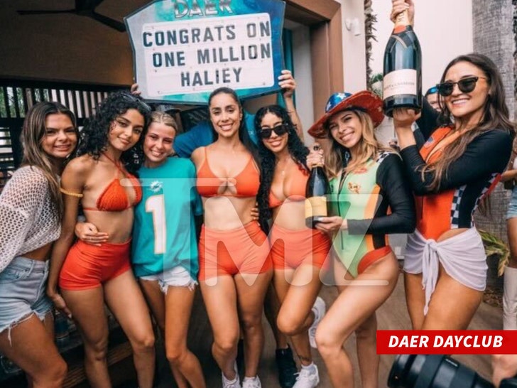 Hailey Welch hawk tuah gir Daer Dayclub