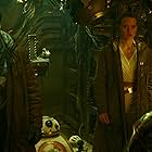 Anthony Daniels, Keri Russell, J.J. Abrams, Lynn Robertson Bruce, Oscar Isaac, Brian Herring, Dave Chapman, John Boyega, Robin Guiver, and Daisy Ridley in Star Wars: Episode IX - The Rise of Skywalker (2019)