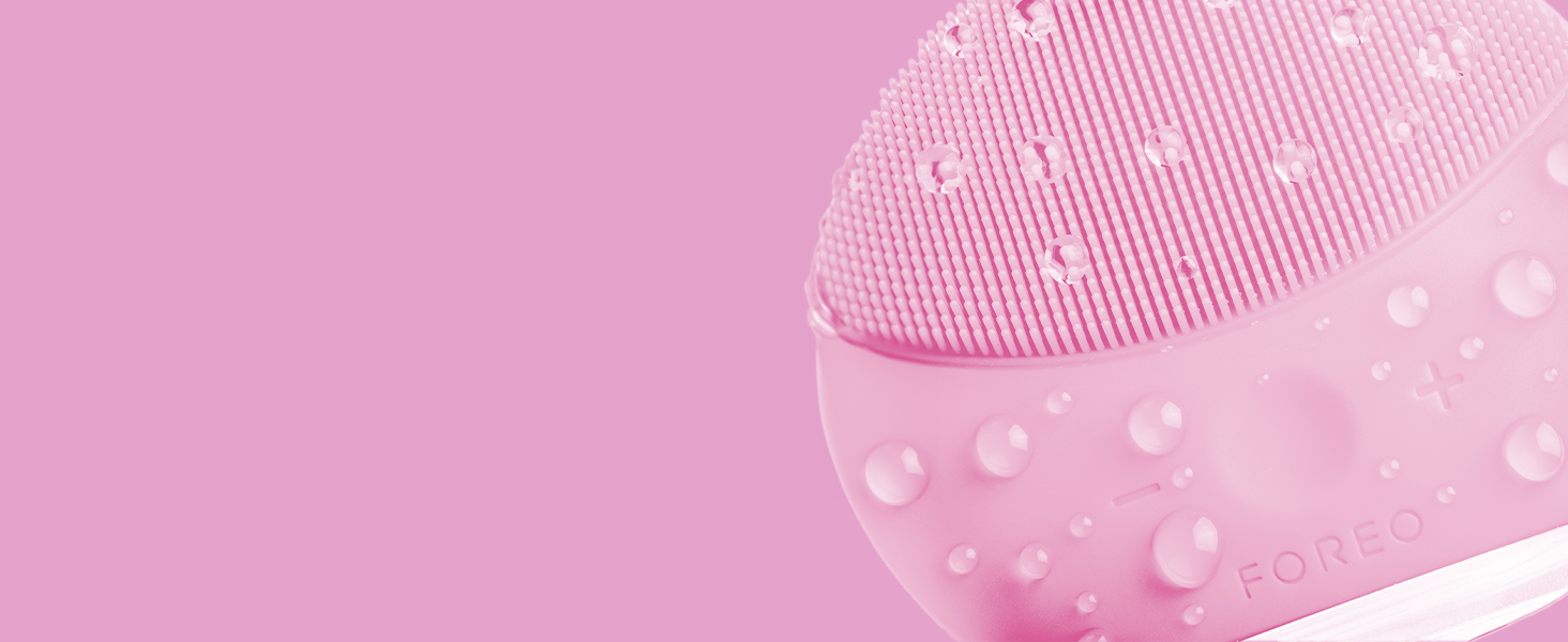 FOREO Facial cleansing brush