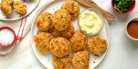 Copycat Cheddar Bay Biscuits