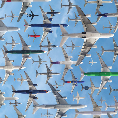 Image: Separting planes at Los Angeles International Airport