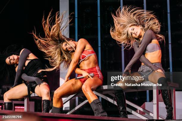 Tate McRae performs onstage during Lollapalooza at Grant Park on August 03, 2024 in Chicago, Illinois.