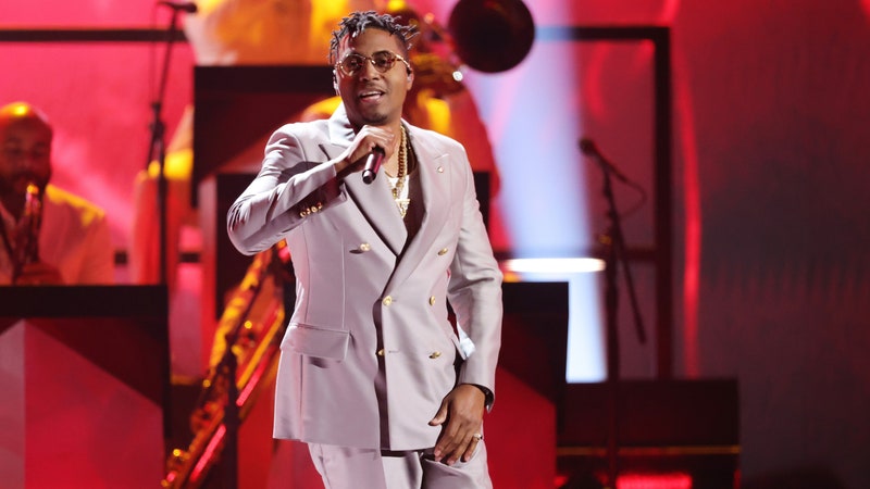 Watch Nas Perform “I Can,” “Made You Look,” “One Mic,” and “Rare” at the 2022 Grammys