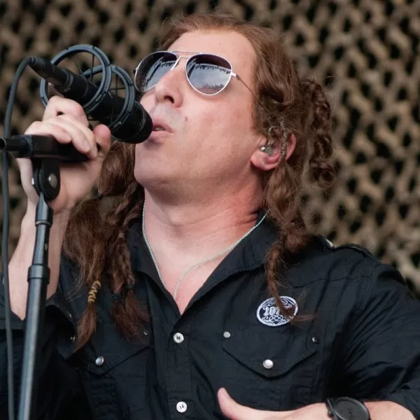 Maynard James Keenan Warns Bands Against Social Media Desperation