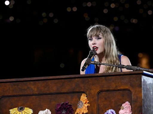 Taylor Swift Serenaded Travis Kelce During Third Eras Tour Show in Amsterdam