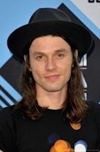 James Bay (singer)