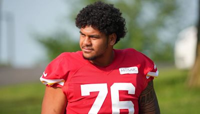 Andy Reid Gives Kingsley Suamataia High Marks for Preseason Debut