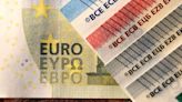 Euro Approaches Year’s High as Fed Can Outpace ECB on Rate Cuts