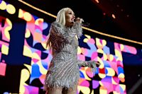 Gwen Stefani Cancels Upcoming Concert After Suffering From Mysterious Injury: ‘I’m So Sorry’