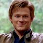 Lucas Till Angus MacGyver