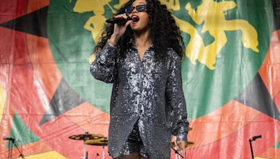 H.E.R. will sing at the Paris Olympics Closing Ceremony as part of the handover to Los Angeles