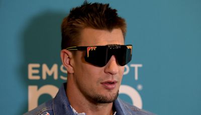 Rob Gronkowski Tells Patriots How to Handle Bailey Zappe