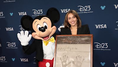 Best of Both Worlds: Miley Cyrus Has a Sweet Full-Circle Moment at Disney Legends Ceremony